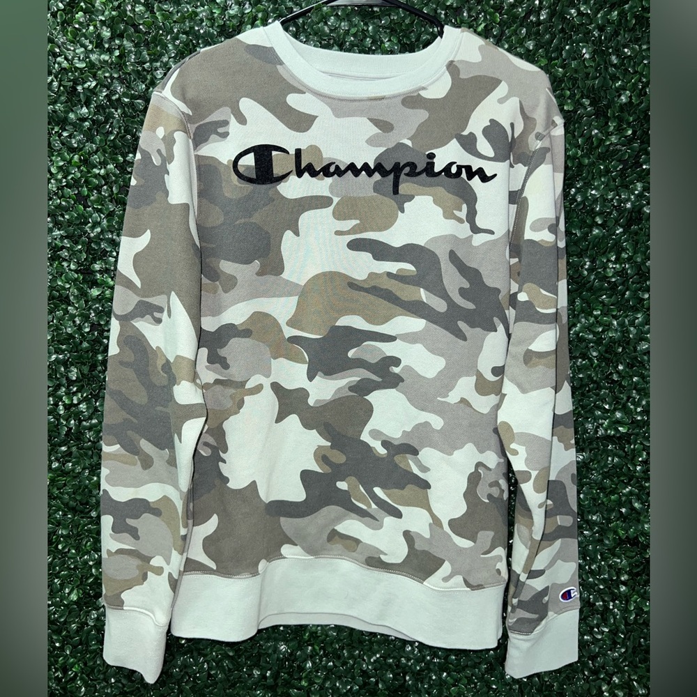 Champion Army sweatshirt; Size small